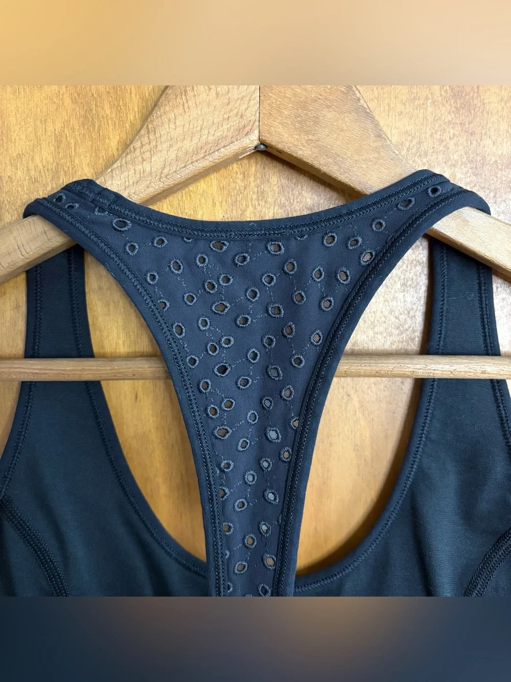 Lululemon Black Ornate Sports Bra Bralette Embroidered Eyelet Lace 6 Hiking Gym
